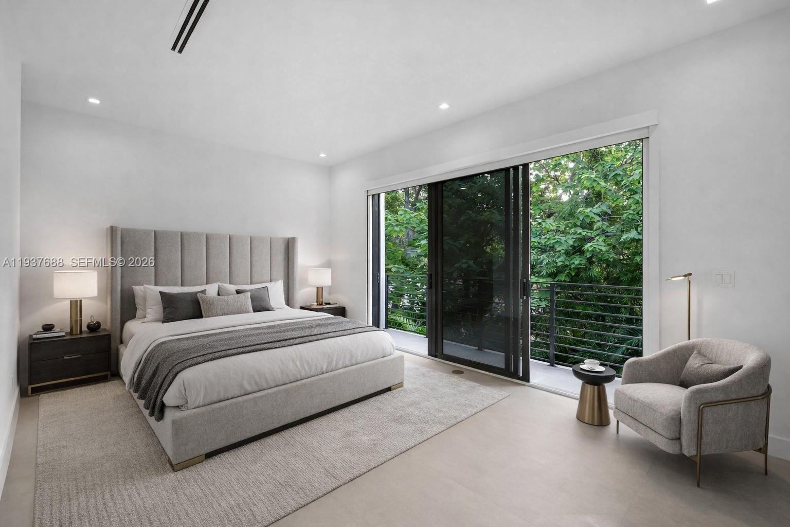 3063 Elizabeth St Miami, FL 33133