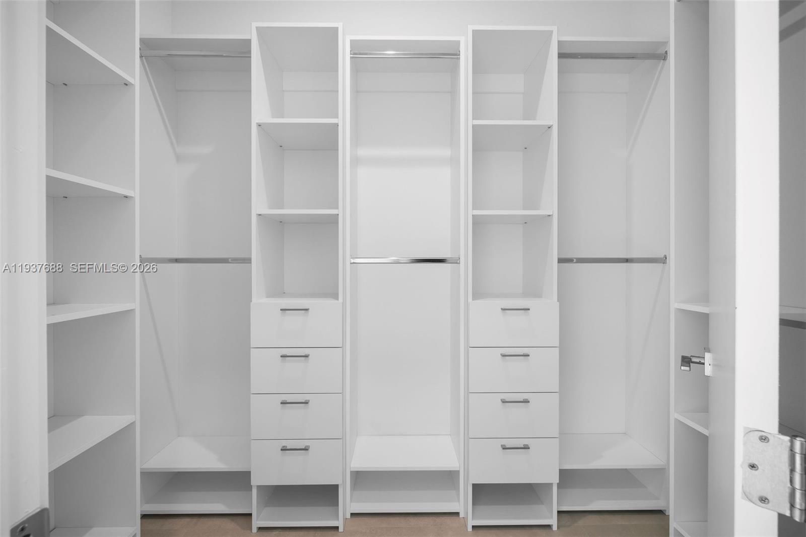 3063 Elizabeth St Miami, FL 33133