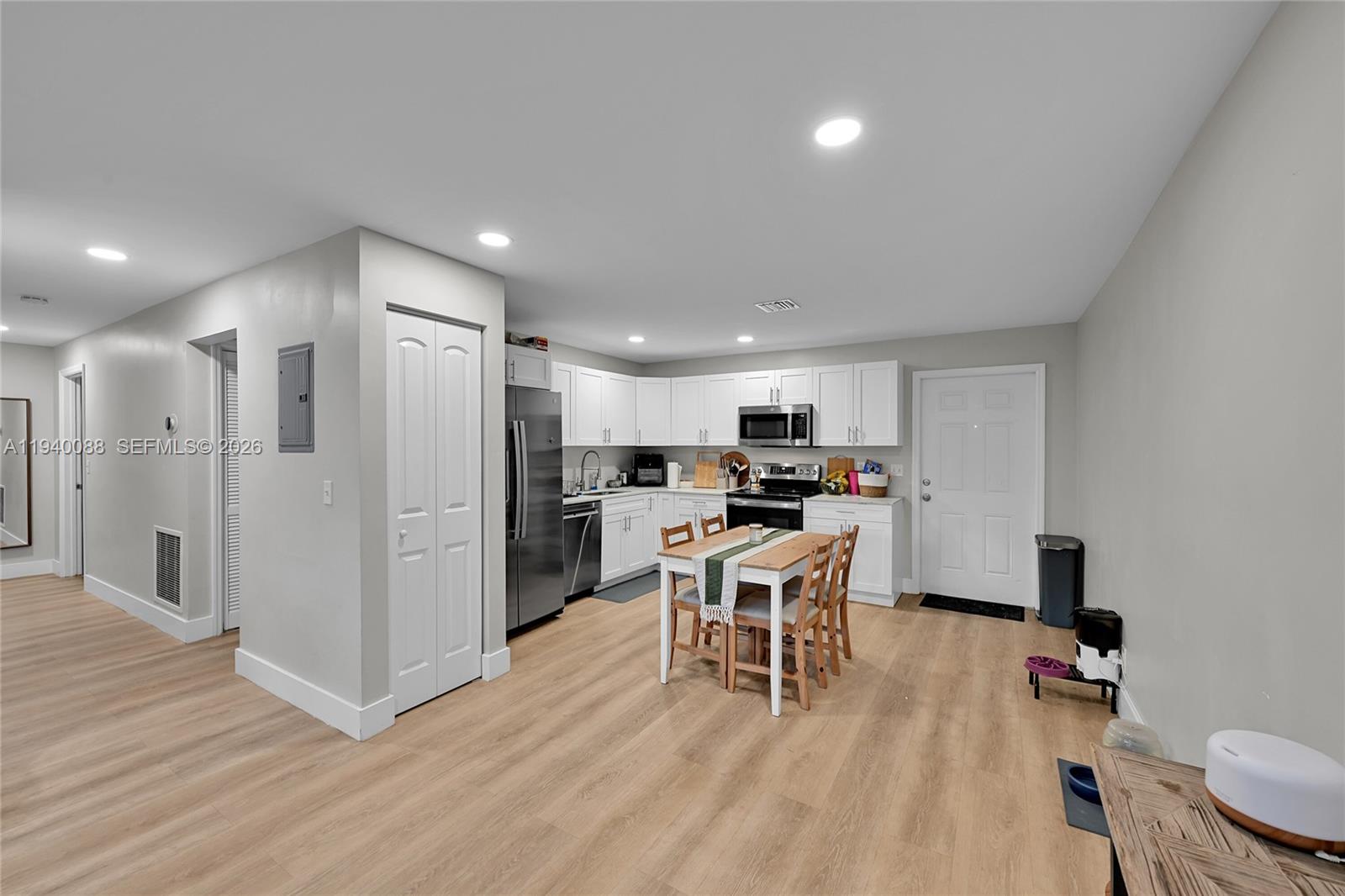 700 NW 18th St Fort Lauderdale, FL 33311