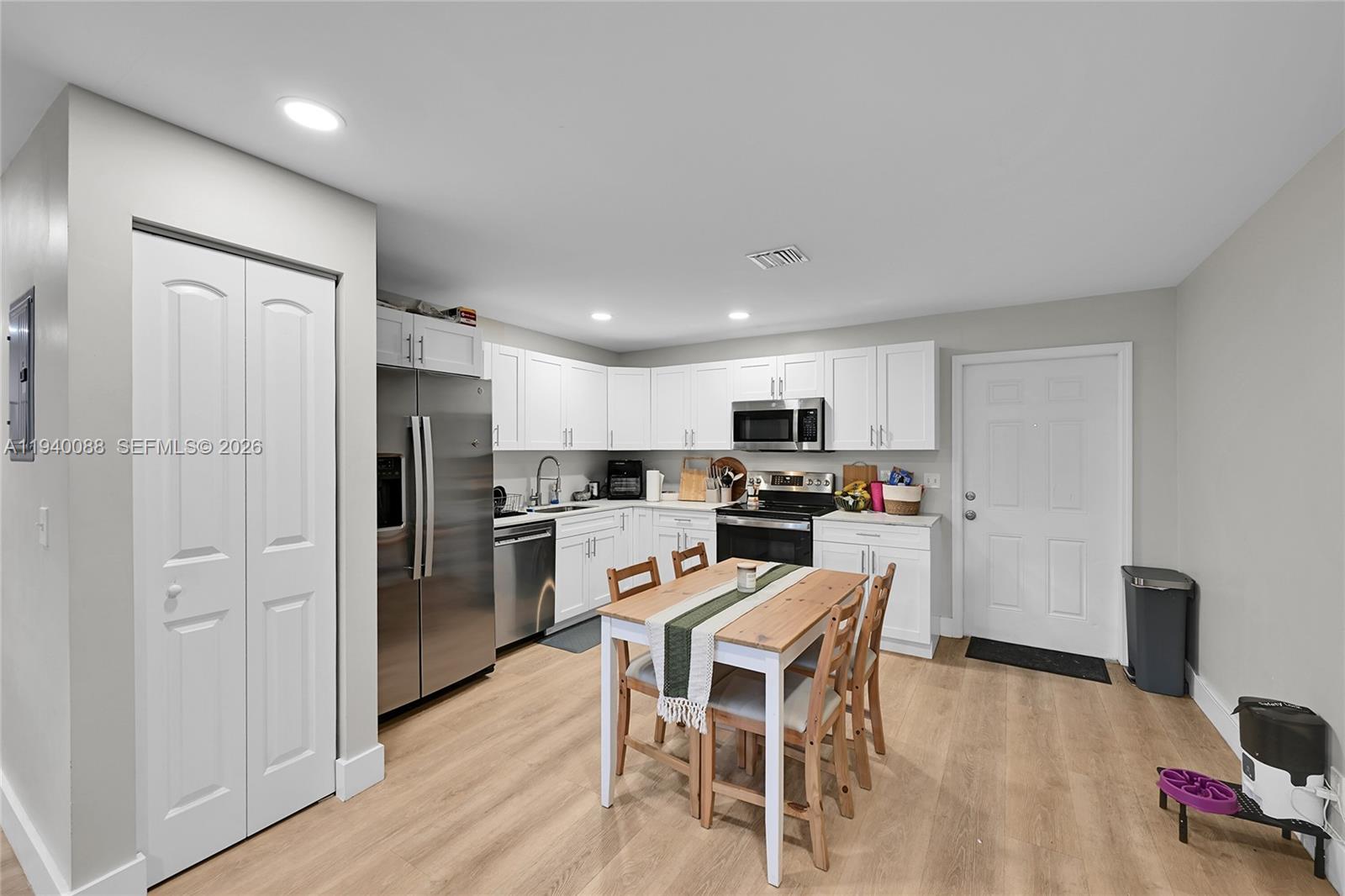 700 NW 18th St Fort Lauderdale, FL 33311