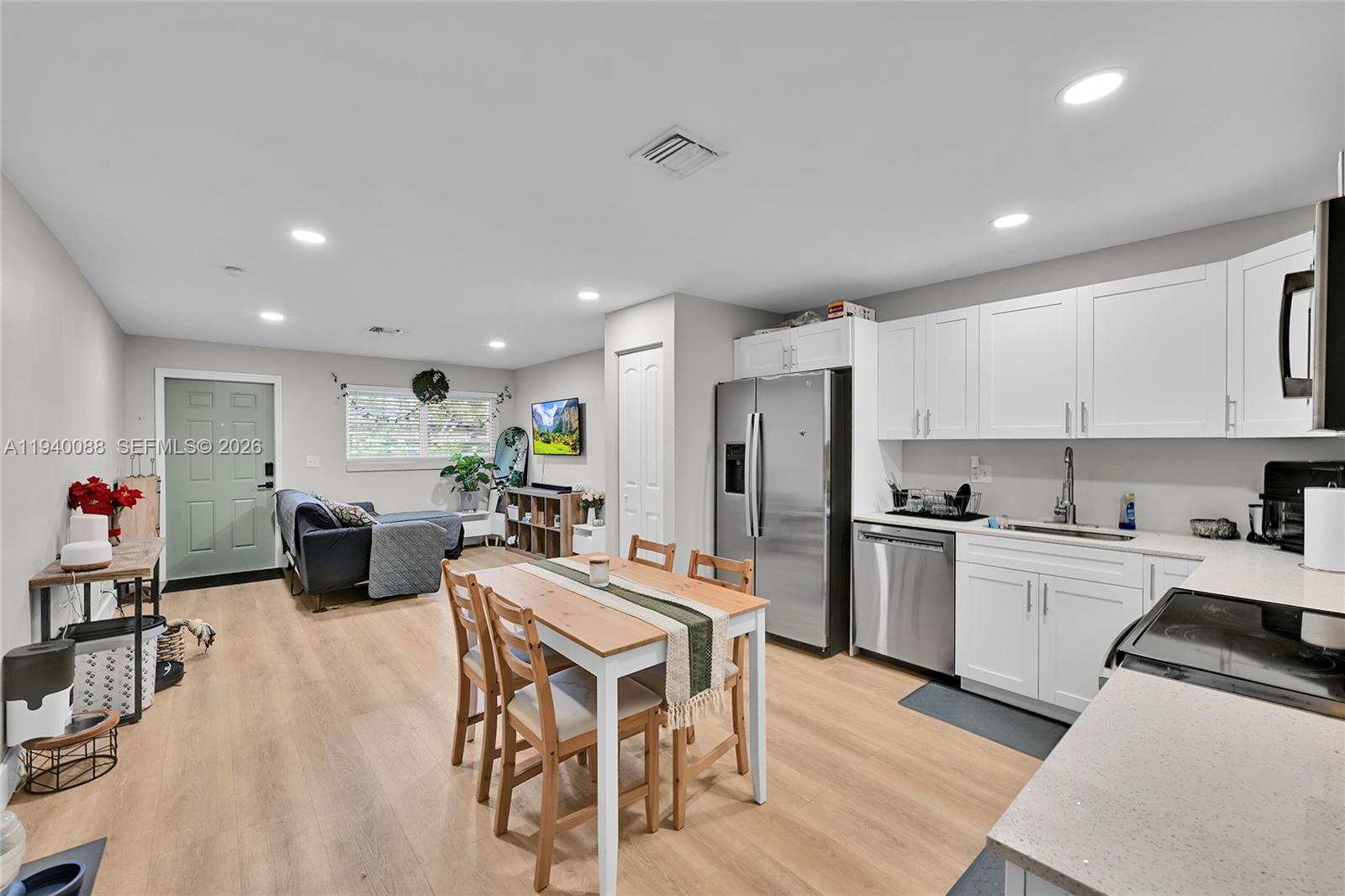 700 NW 18th St Fort Lauderdale, FL 33311