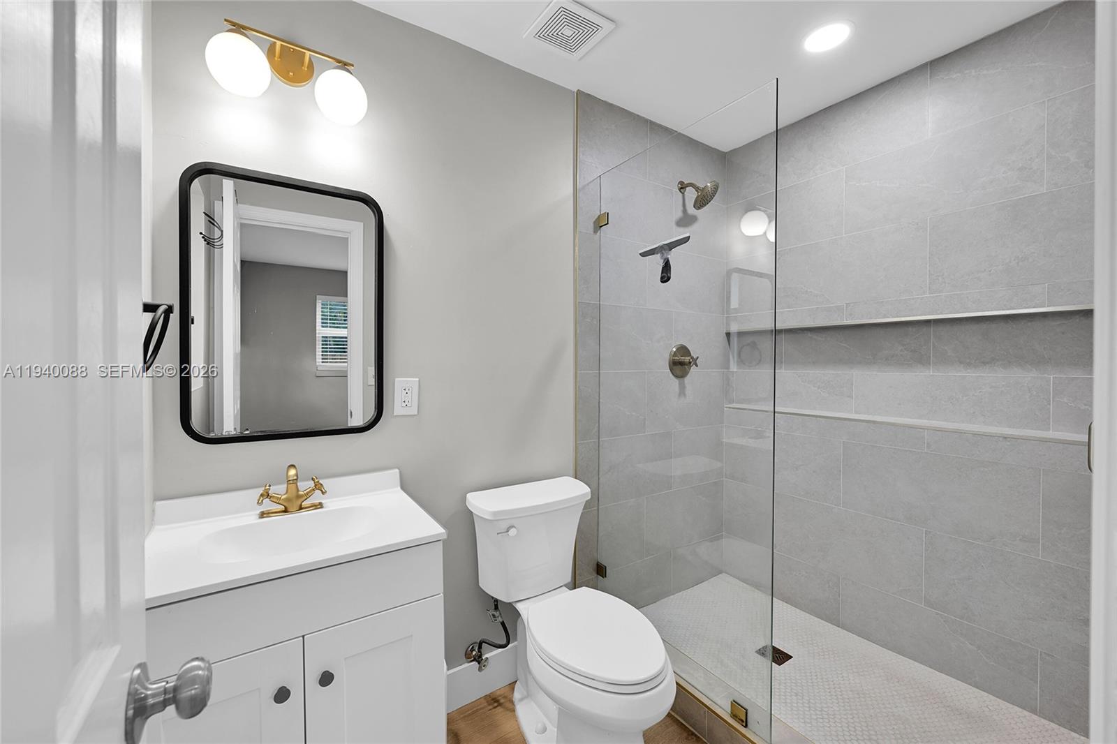 700 NW 18th St Fort Lauderdale, FL 33311