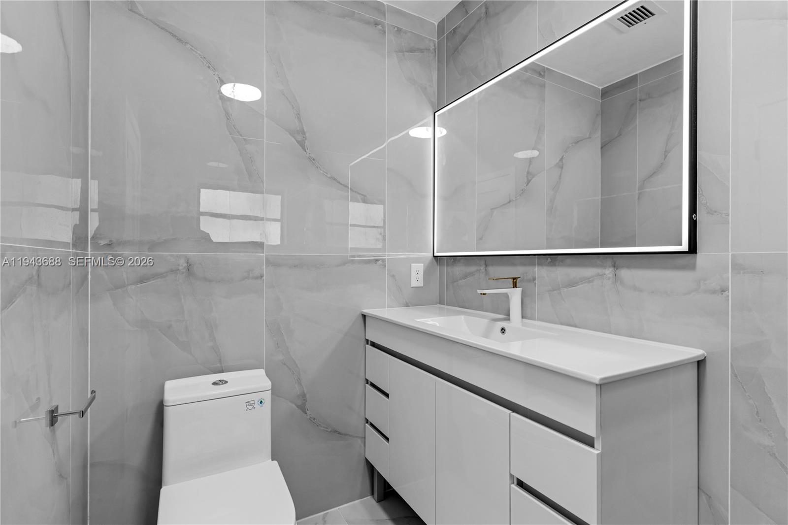 12525 SW 68th Ct Pinecrest, FL 33156