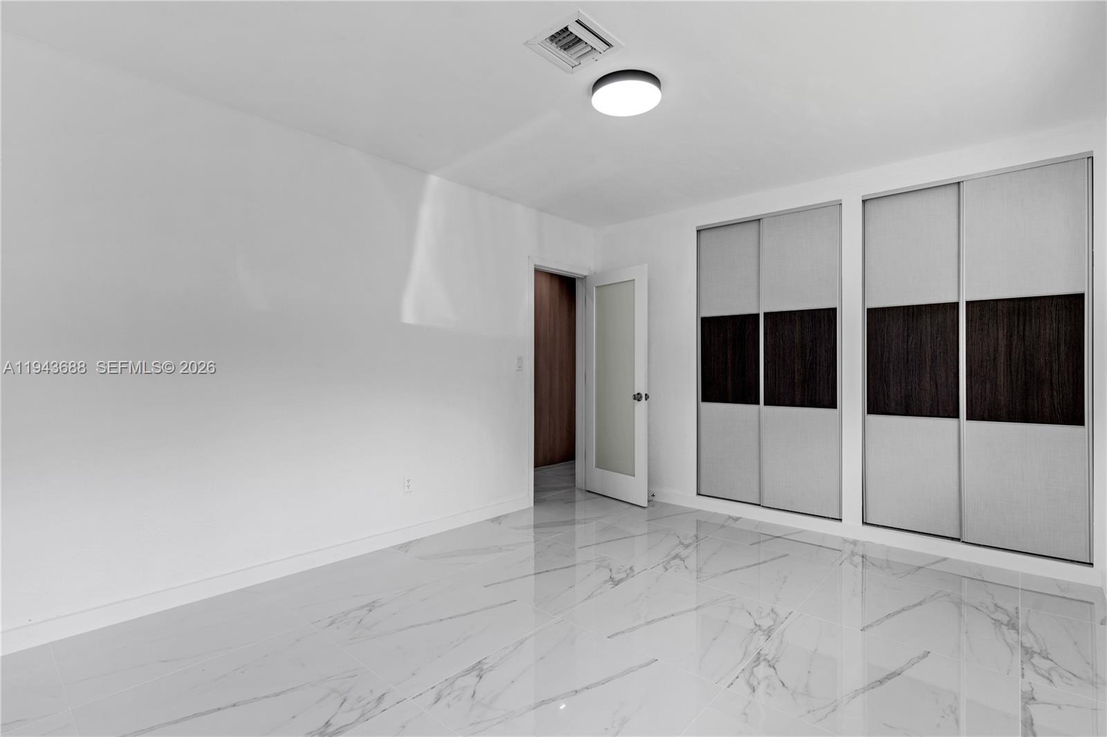 12525 SW 68th Ct Pinecrest, FL 33156