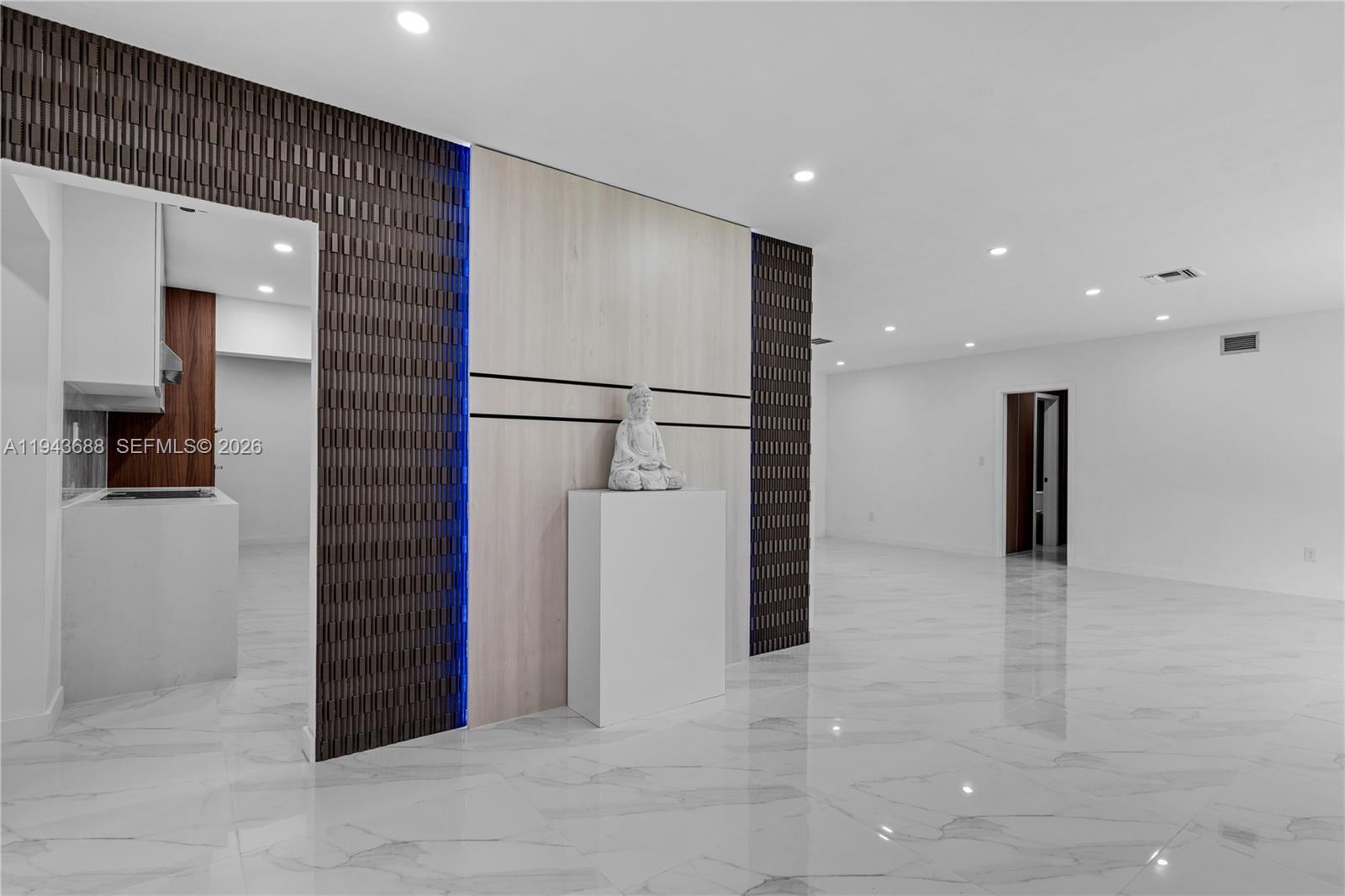 12525 SW 68th Ct Pinecrest, FL 33156