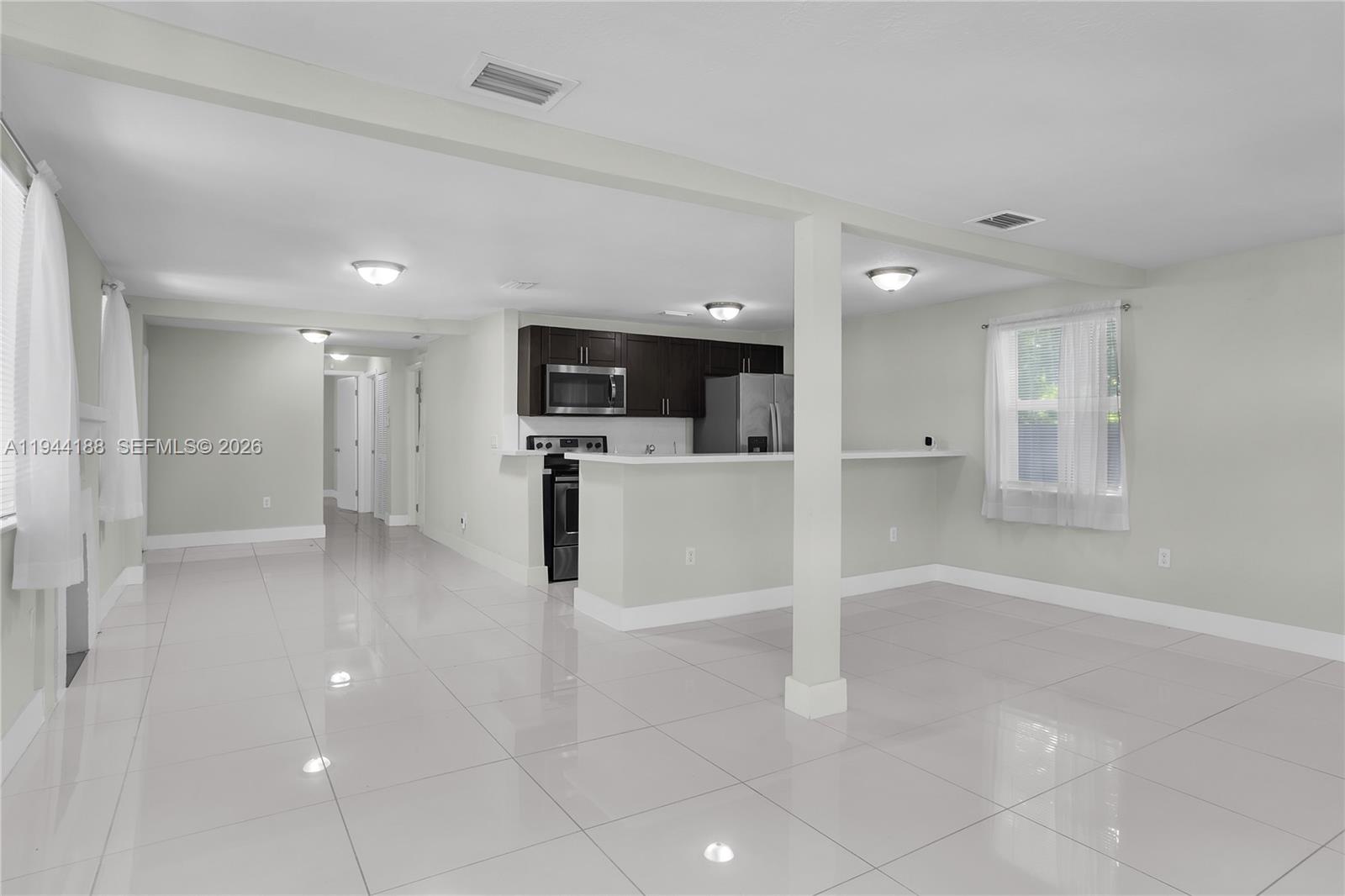 9398 NW 4th Ave Miami, FL 33150