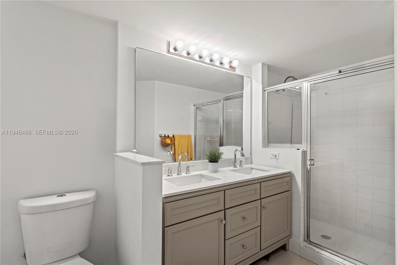 image Porto Bellagio Condo7