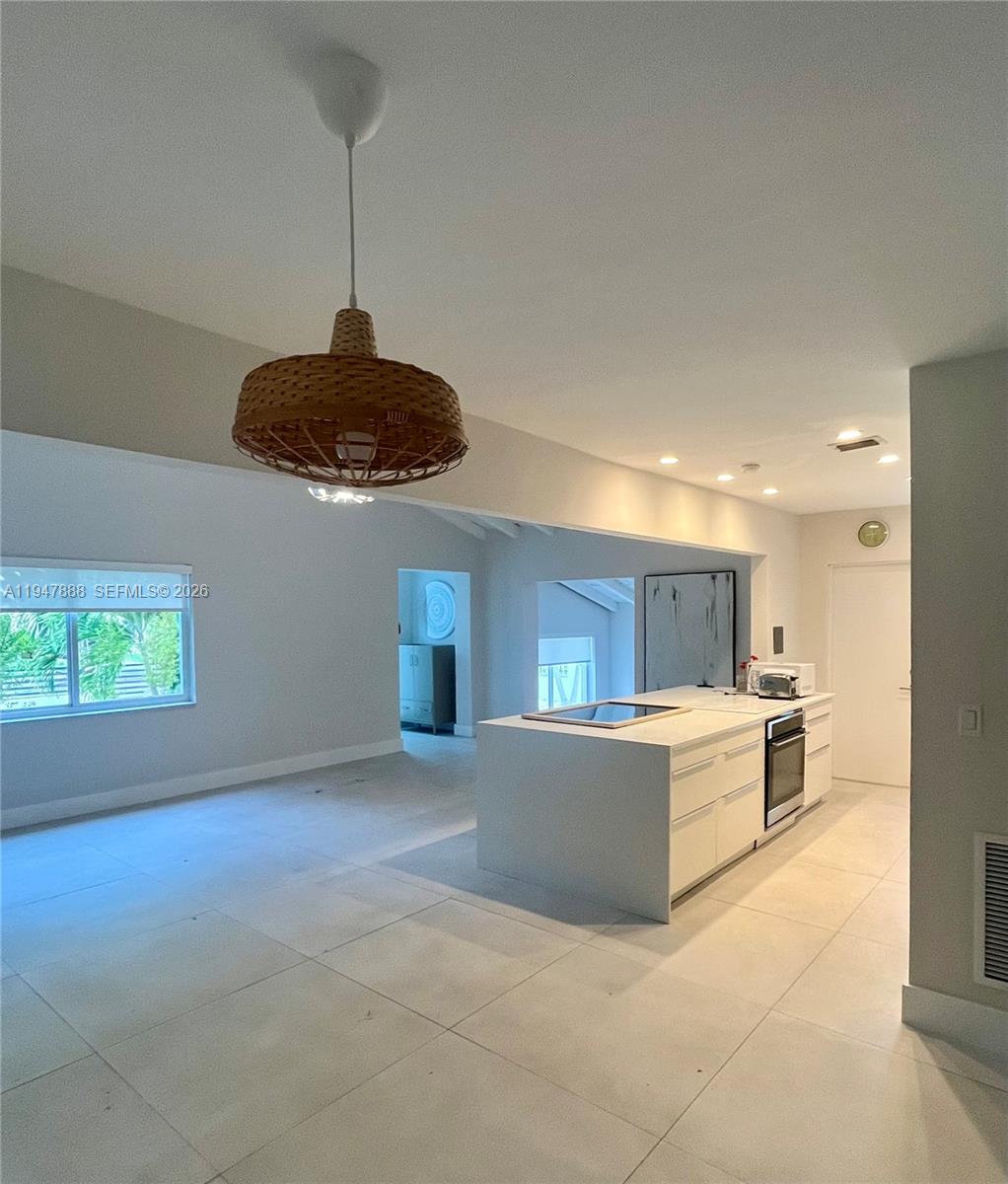 337 SW 23rd Rd Miami, FL 33129