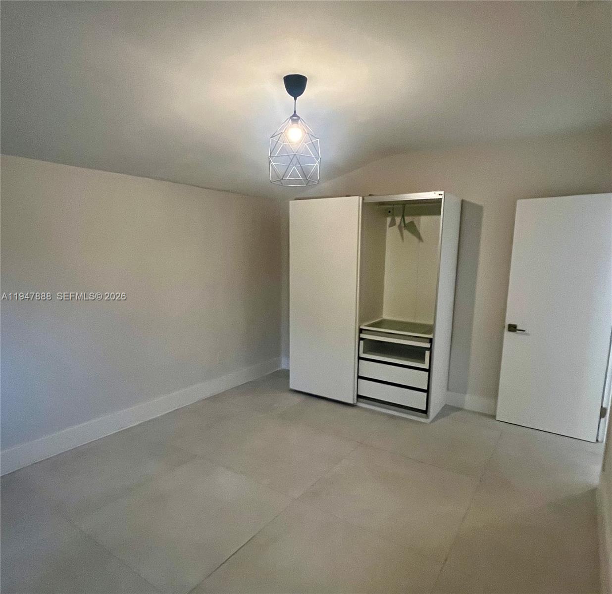 337 SW 23rd Rd Miami, FL 33129