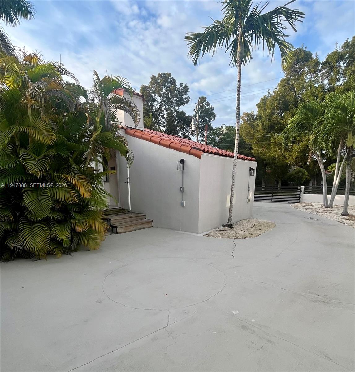 337 SW 23rd Rd Miami, FL 33129