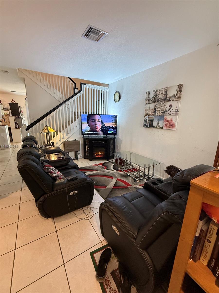 21436 NE 2nd Ct Miami, FL 33179