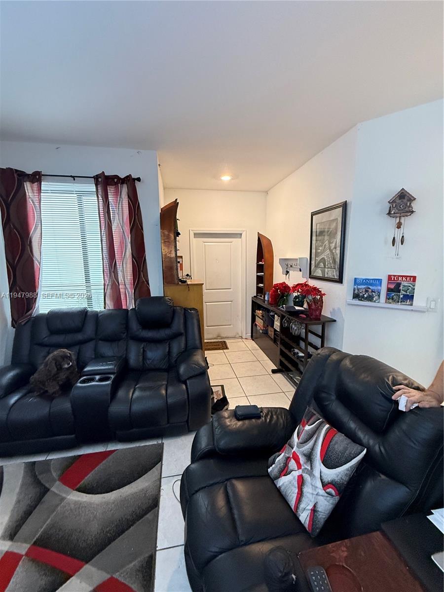 21436 NE 2nd Ct Miami, FL 33179