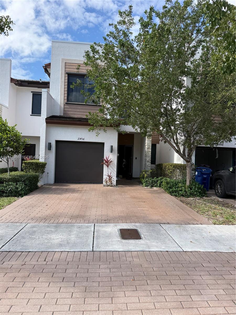 21436 NE 2nd Ct Miami, FL 33179