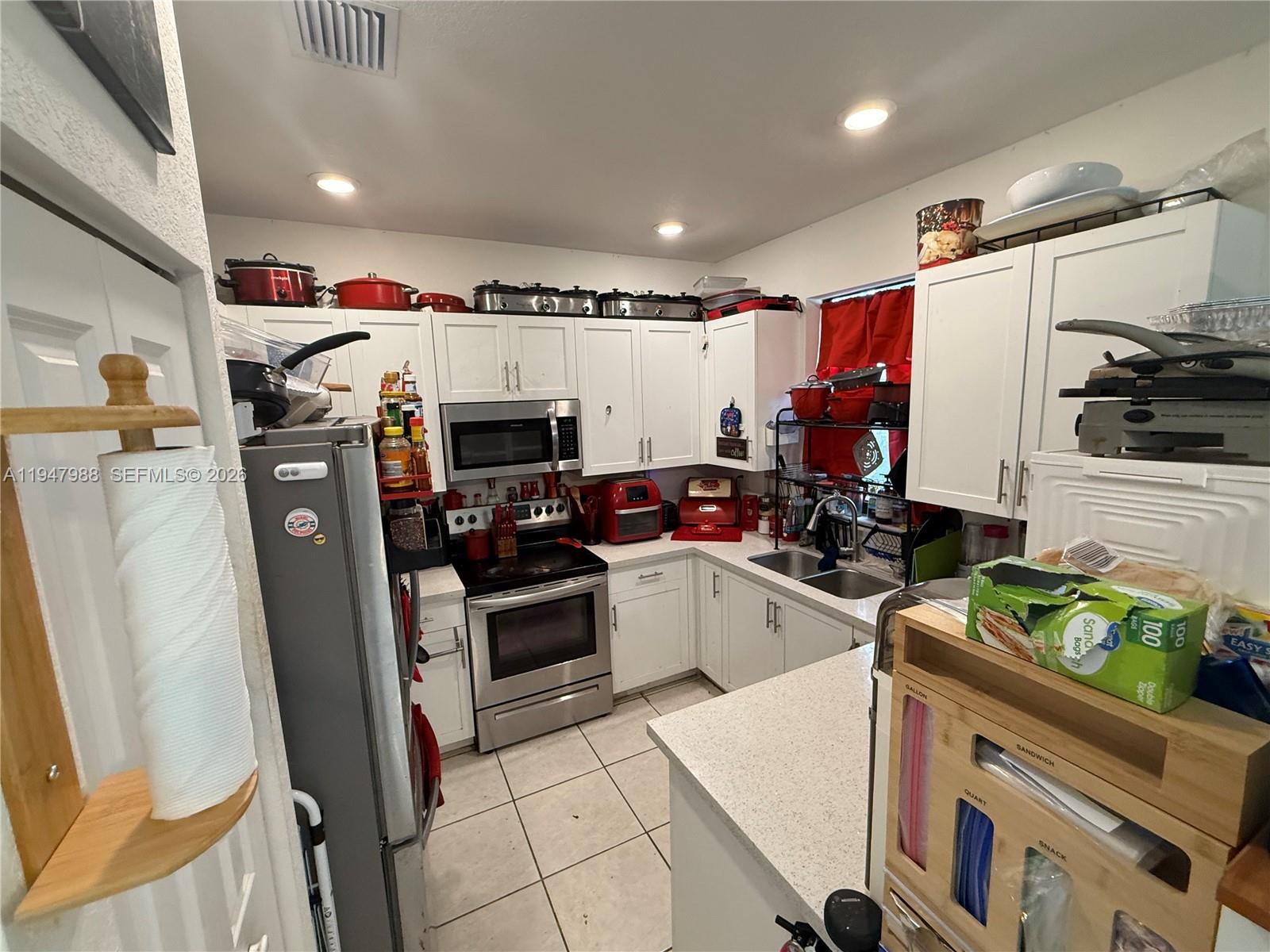 21436 NE 2nd Ct Miami, FL 33179