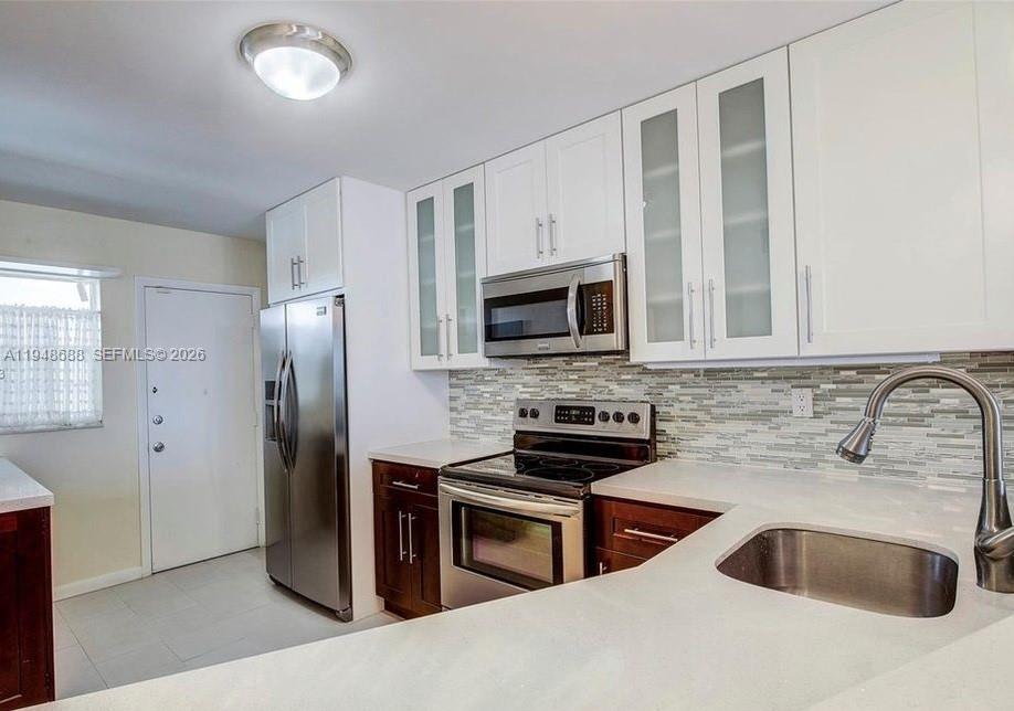 1780 NE 191st St #705-2 Miami, FL 33179