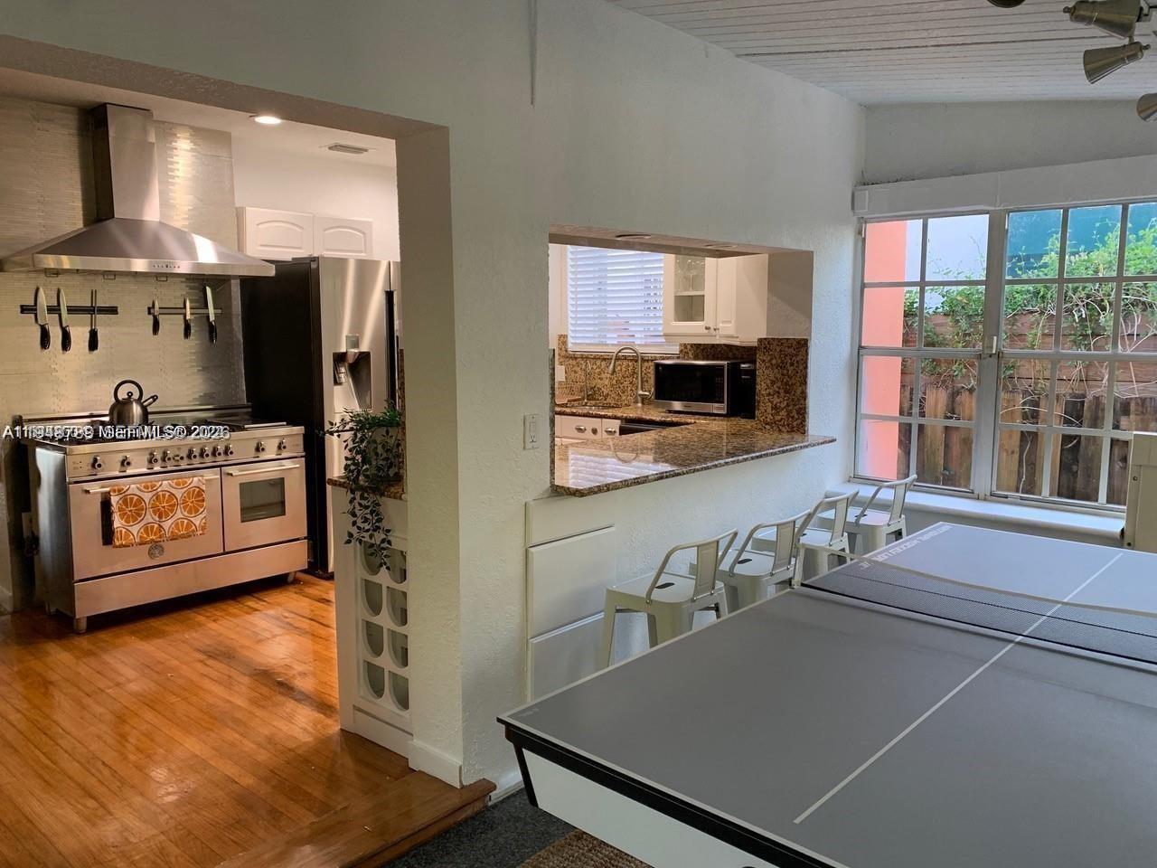 331 SW 19th Rd Miami, FL 33129