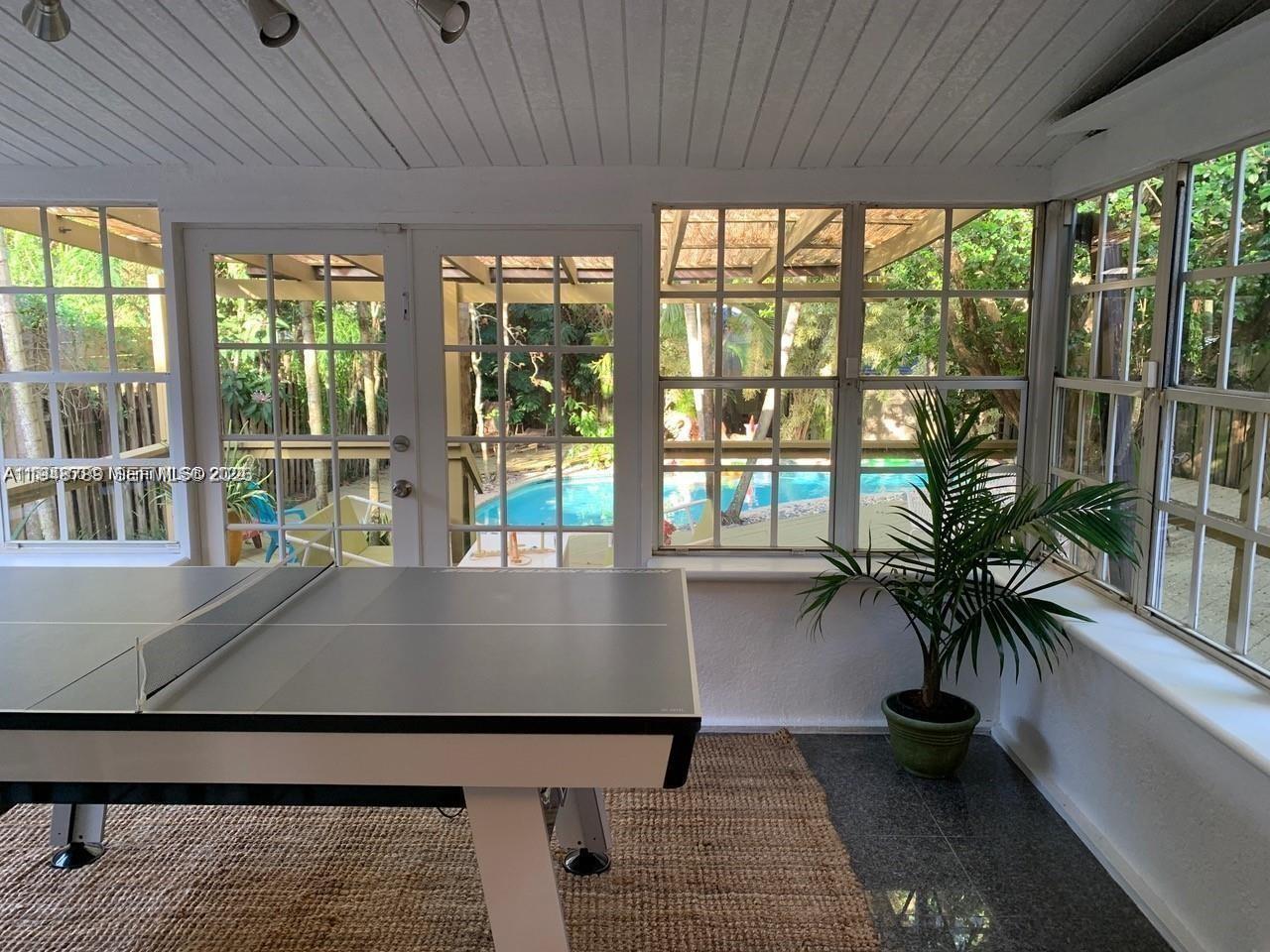 331 SW 19th Rd Miami, FL 33129