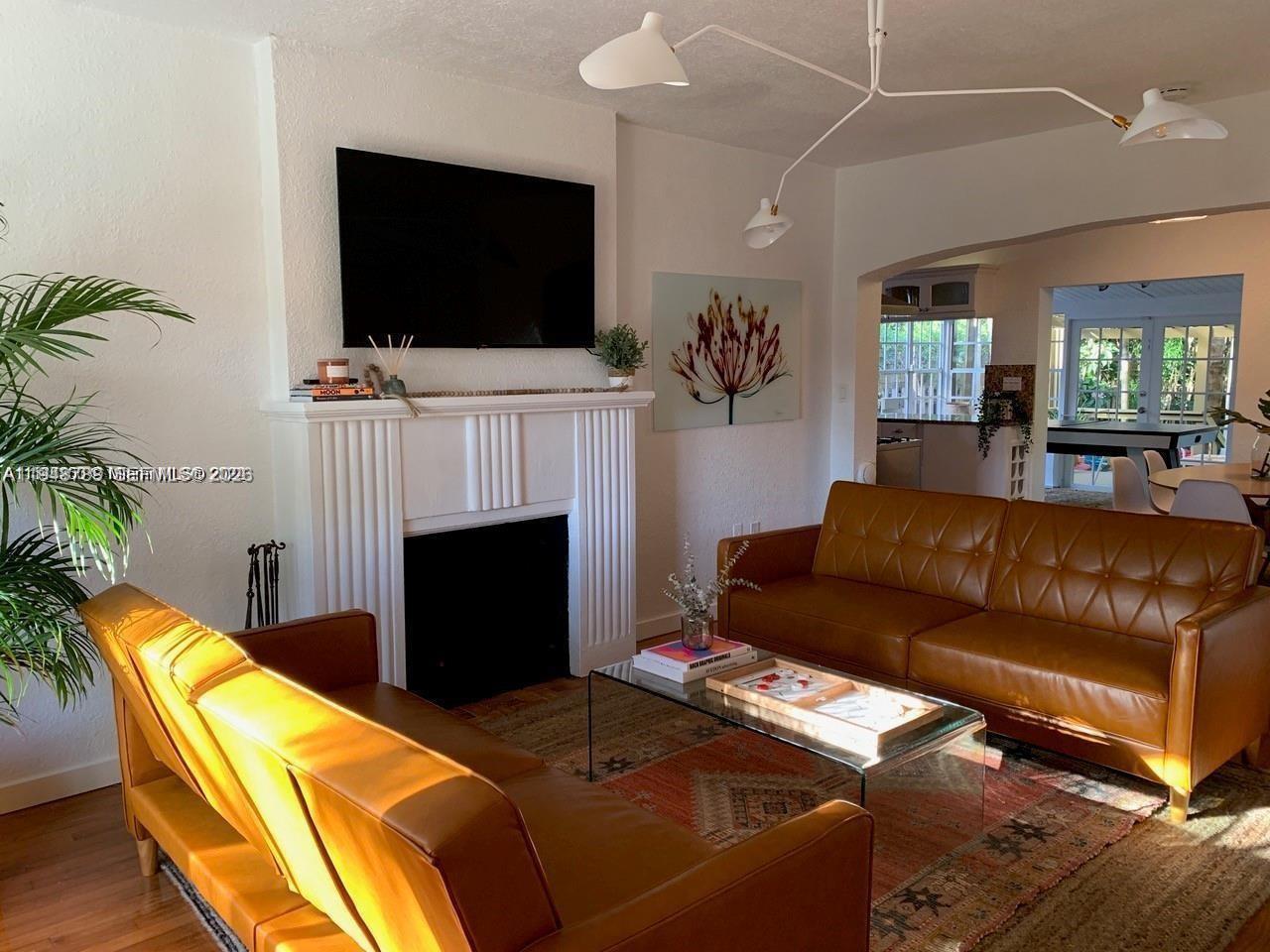 331 SW 19th Rd Miami, FL 33129