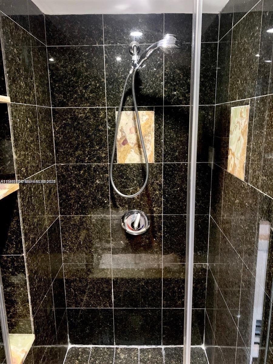 331 SW 19th Rd Miami, FL 33129