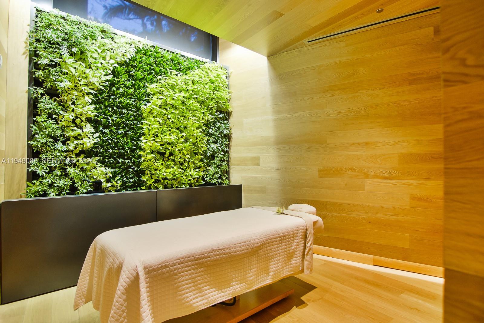 image Grove at Grand Bay36