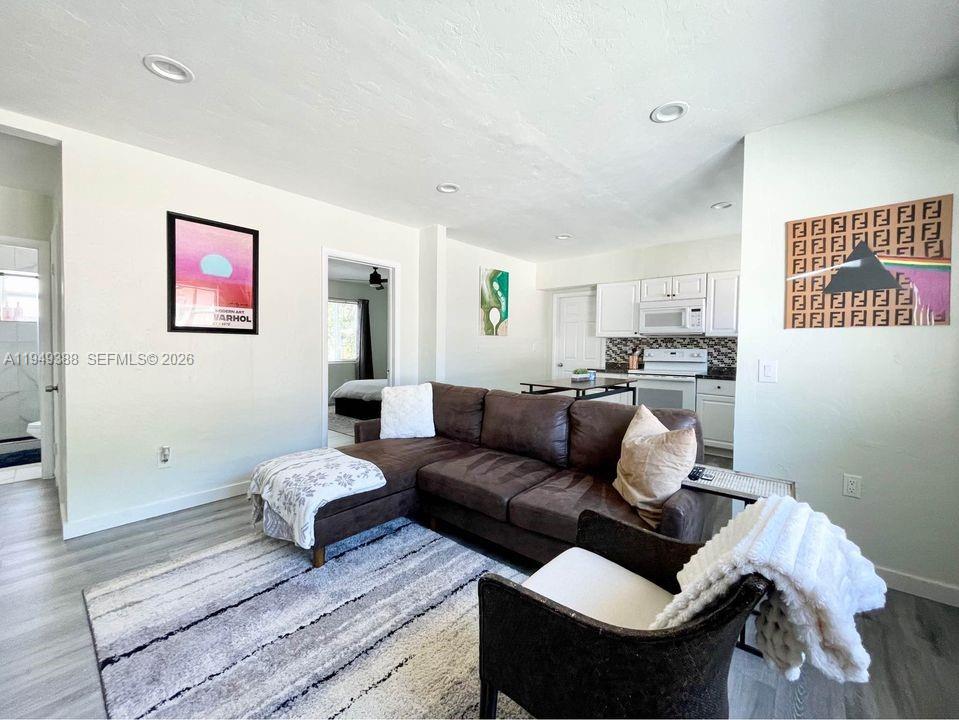 1130 NE 111th St Biscayne Park, FL 33161