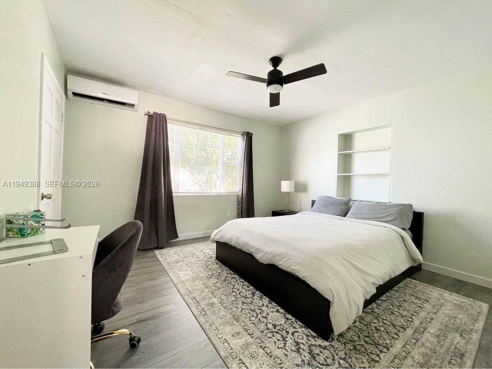 1130 NE 111th St Biscayne Park, FL 33161