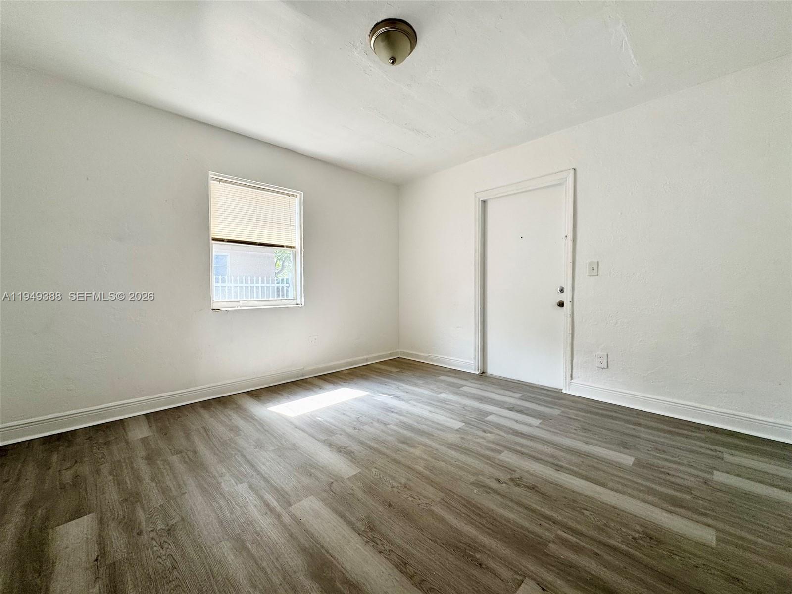 1130 NE 111th St Biscayne Park, FL 33161