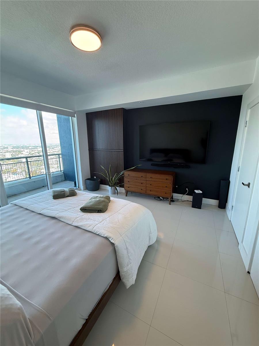 image Infinity at Brickell32