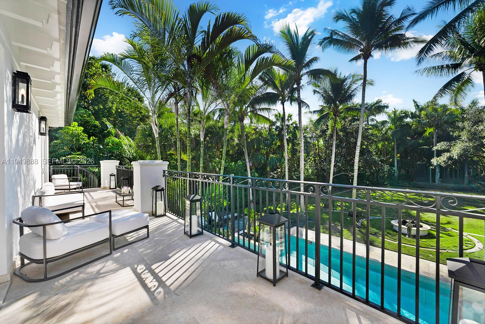 5002 SW 86th St Miami, FL 33143