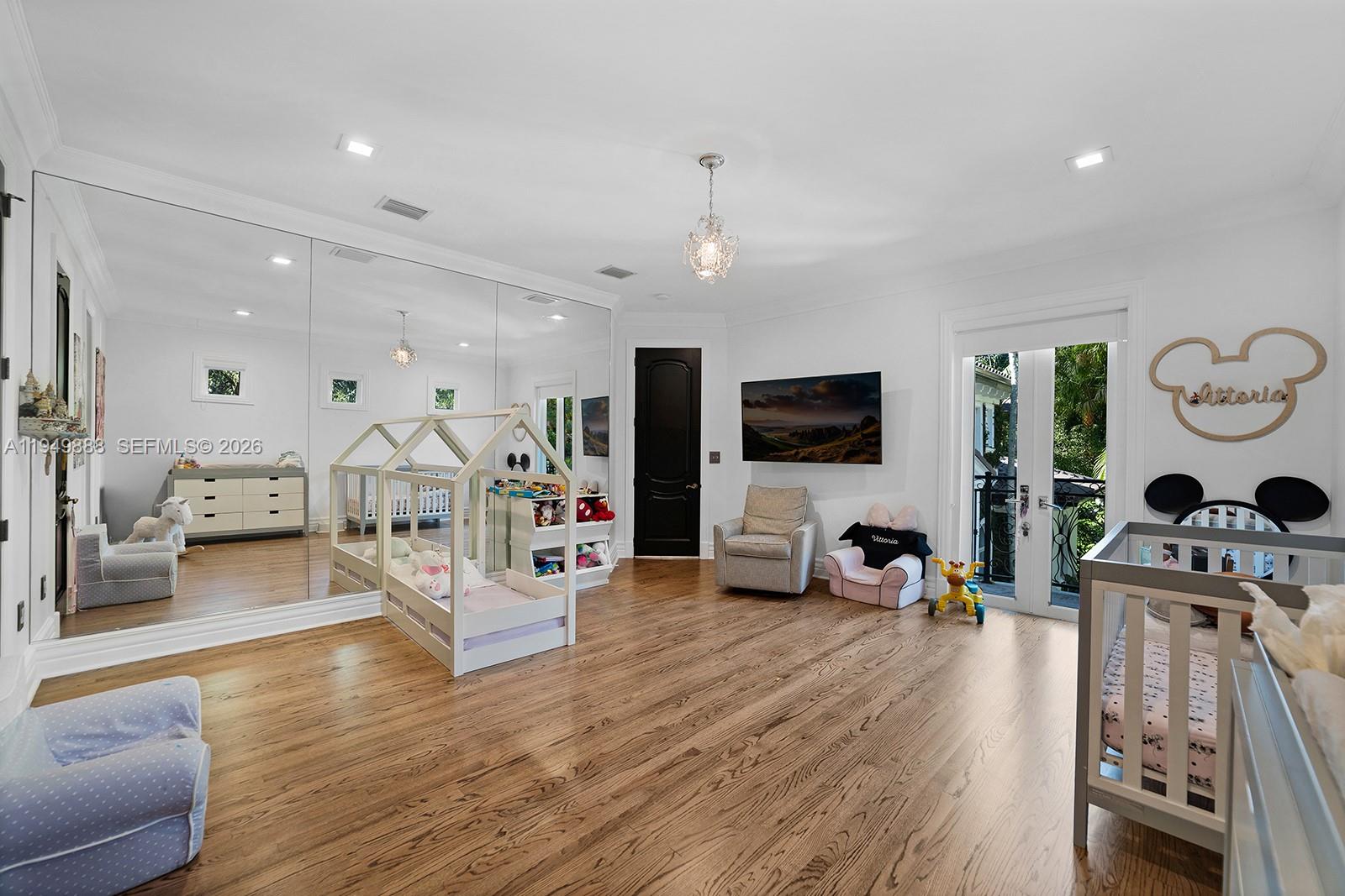 5002 SW 86th St Miami, FL 33143