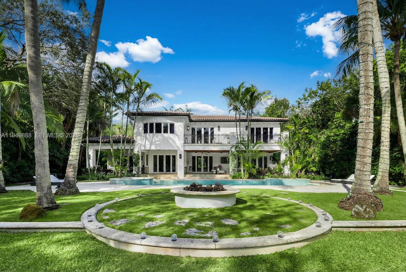 5002 SW 86th St Miami, FL 33143