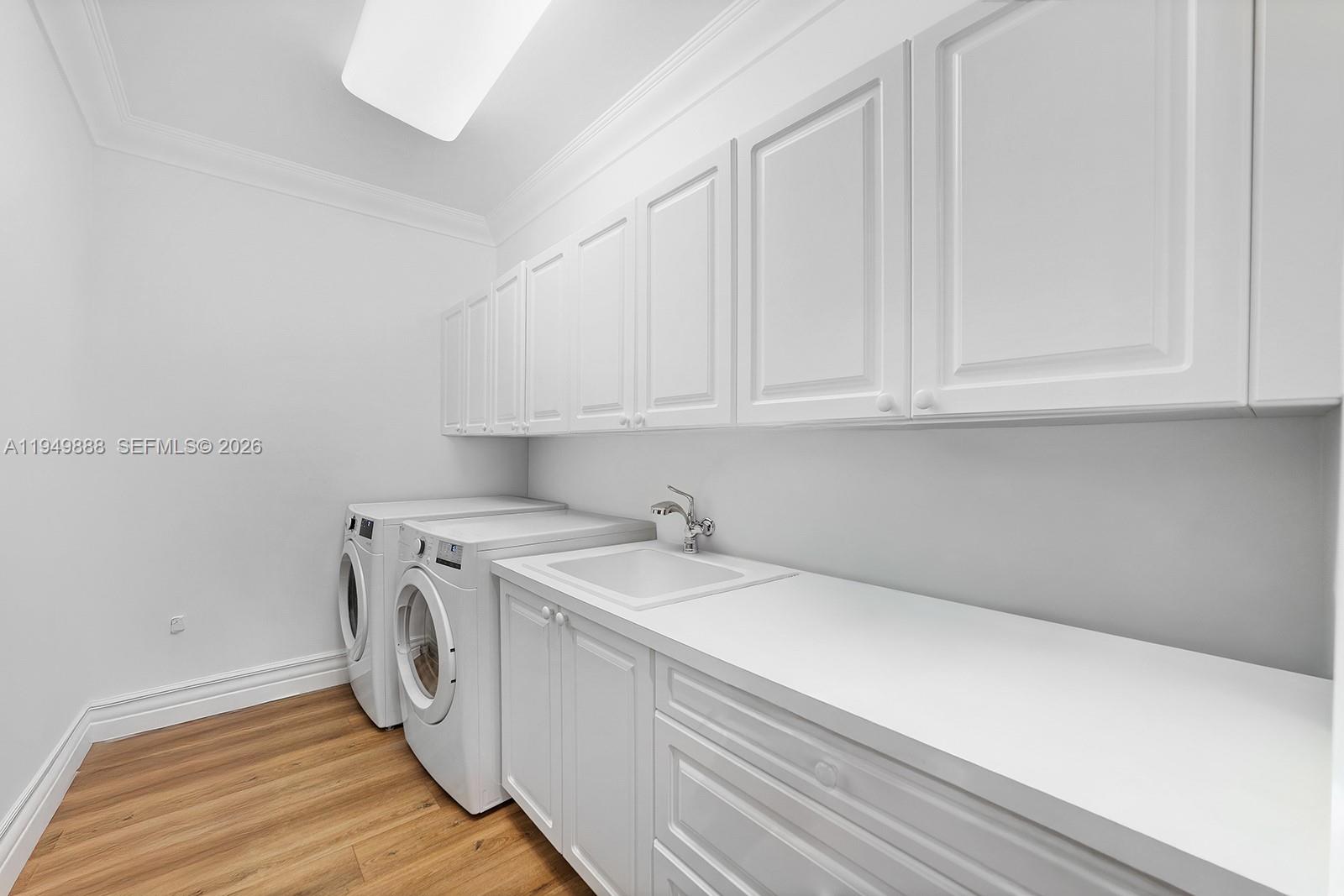 5002 SW 86th St Miami, FL 33143