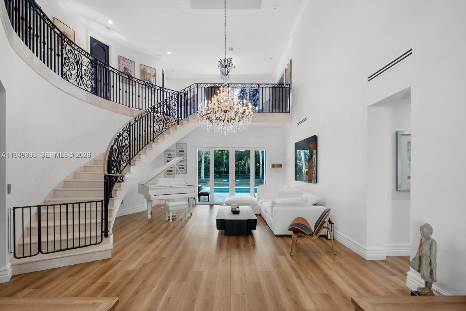 5002 SW 86th St Miami, FL 33143