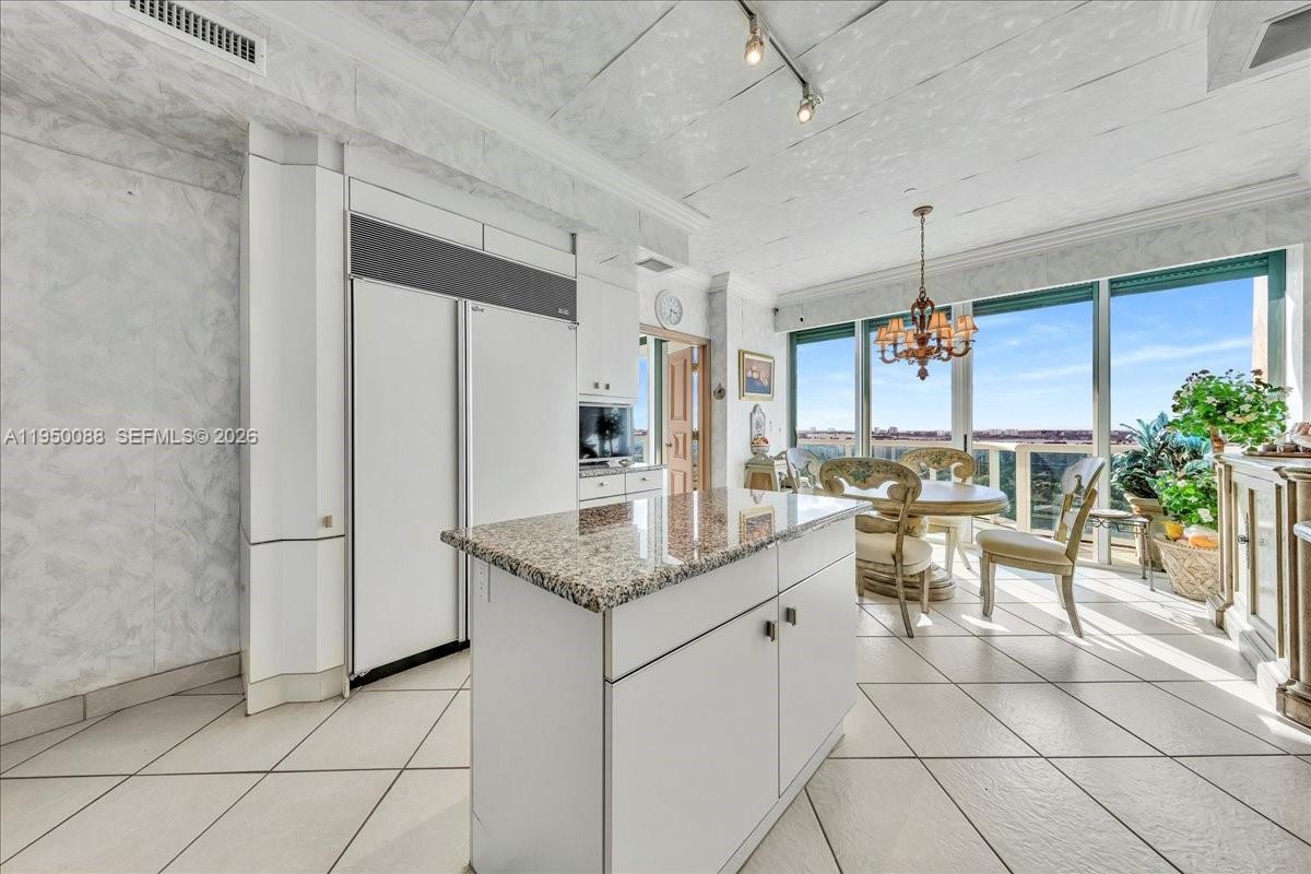 10101 Collins Ave #16B Bal Harbour, FL 33154