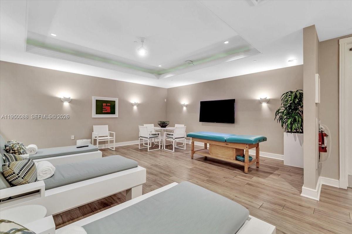 10101 Collins Ave #16B Bal Harbour, FL 33154