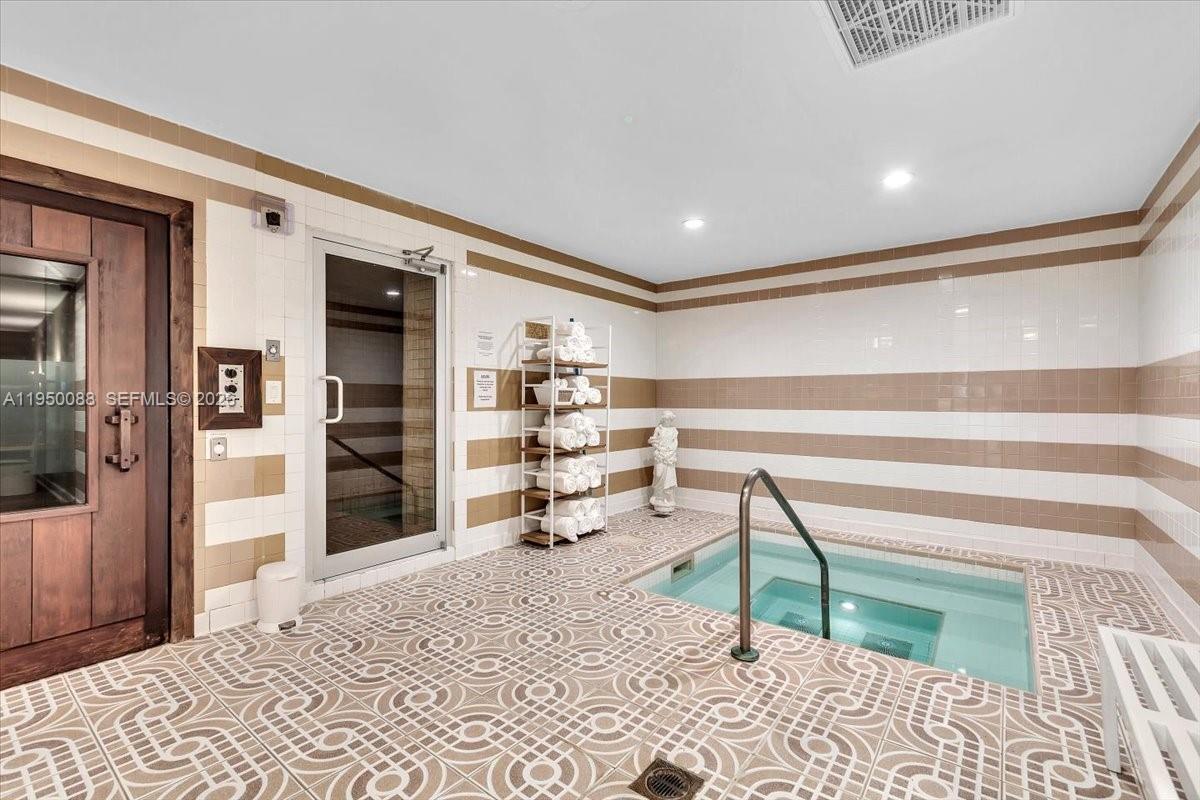 10101 Collins Ave #16B Bal Harbour, FL 33154