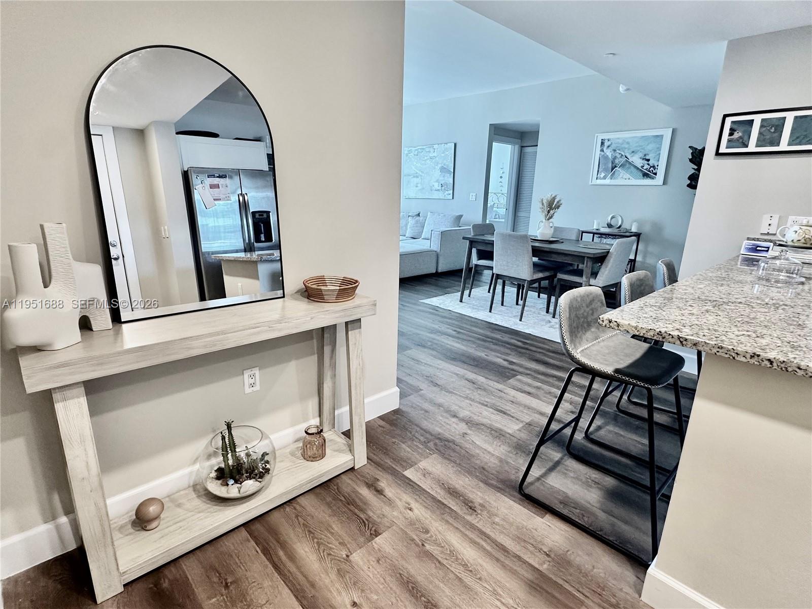 950 Brickell Bay Dr #1905