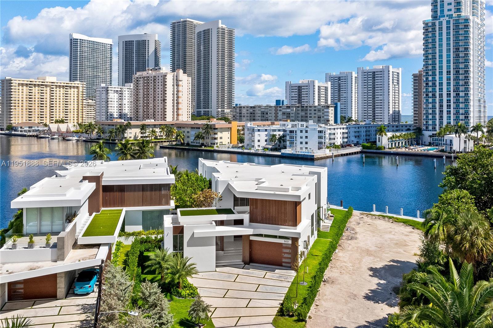 505 Palm Dr Hallandale Beach, FL 33009