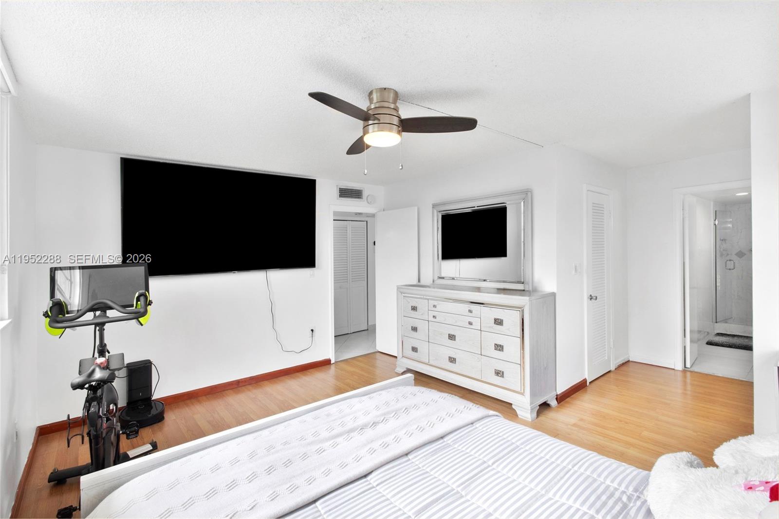 3600 NE 170th St #312 North Miami Beach, FL 33160