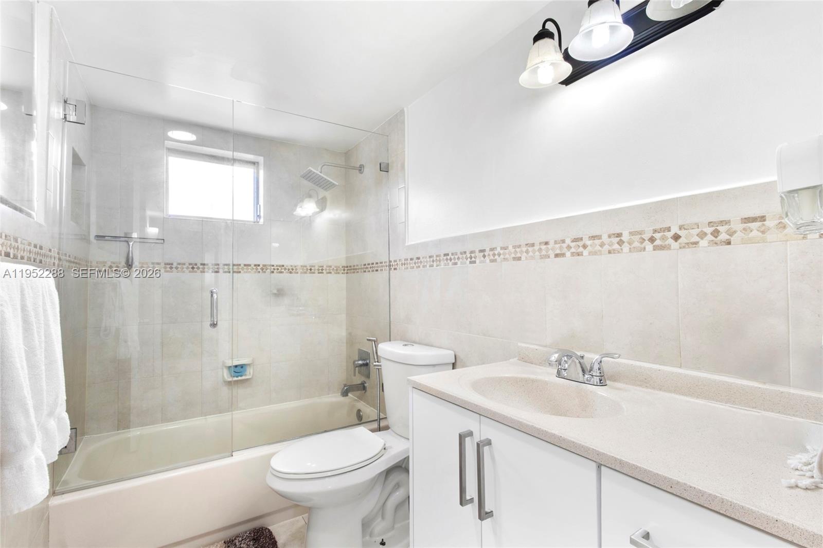 3600 NE 170th St #312 North Miami Beach, FL 33160