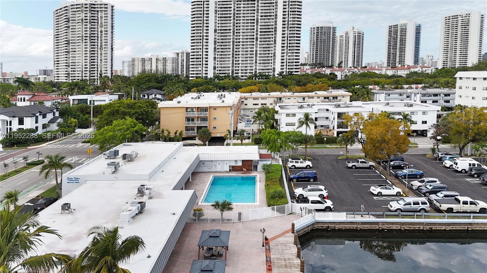 3600 NE 170th St #312 North Miami Beach, FL 33160