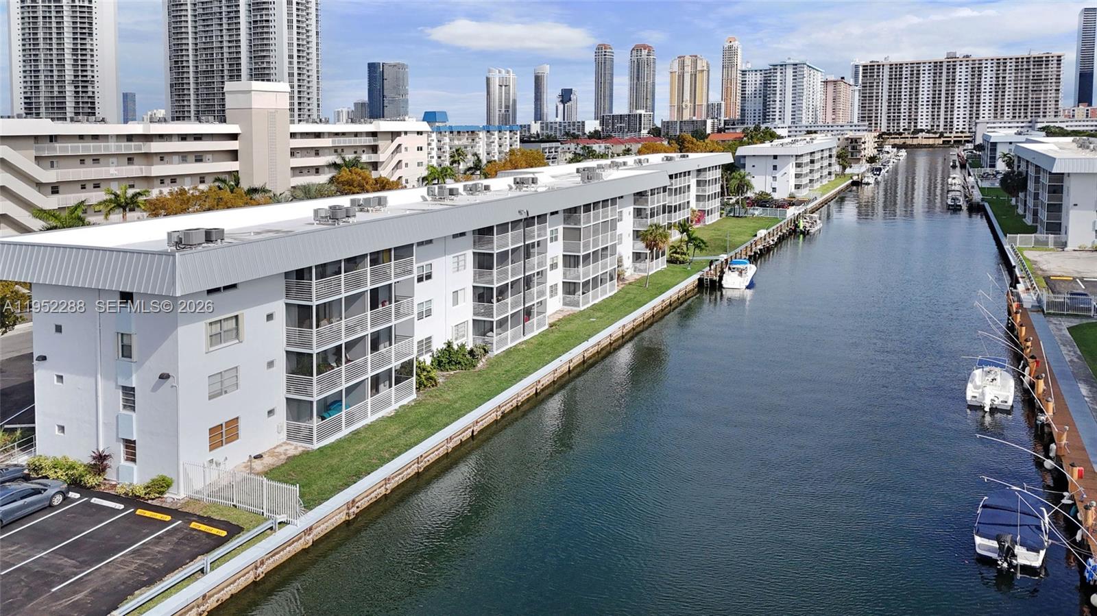 3600 NE 170th St #312 North Miami Beach, FL 33160