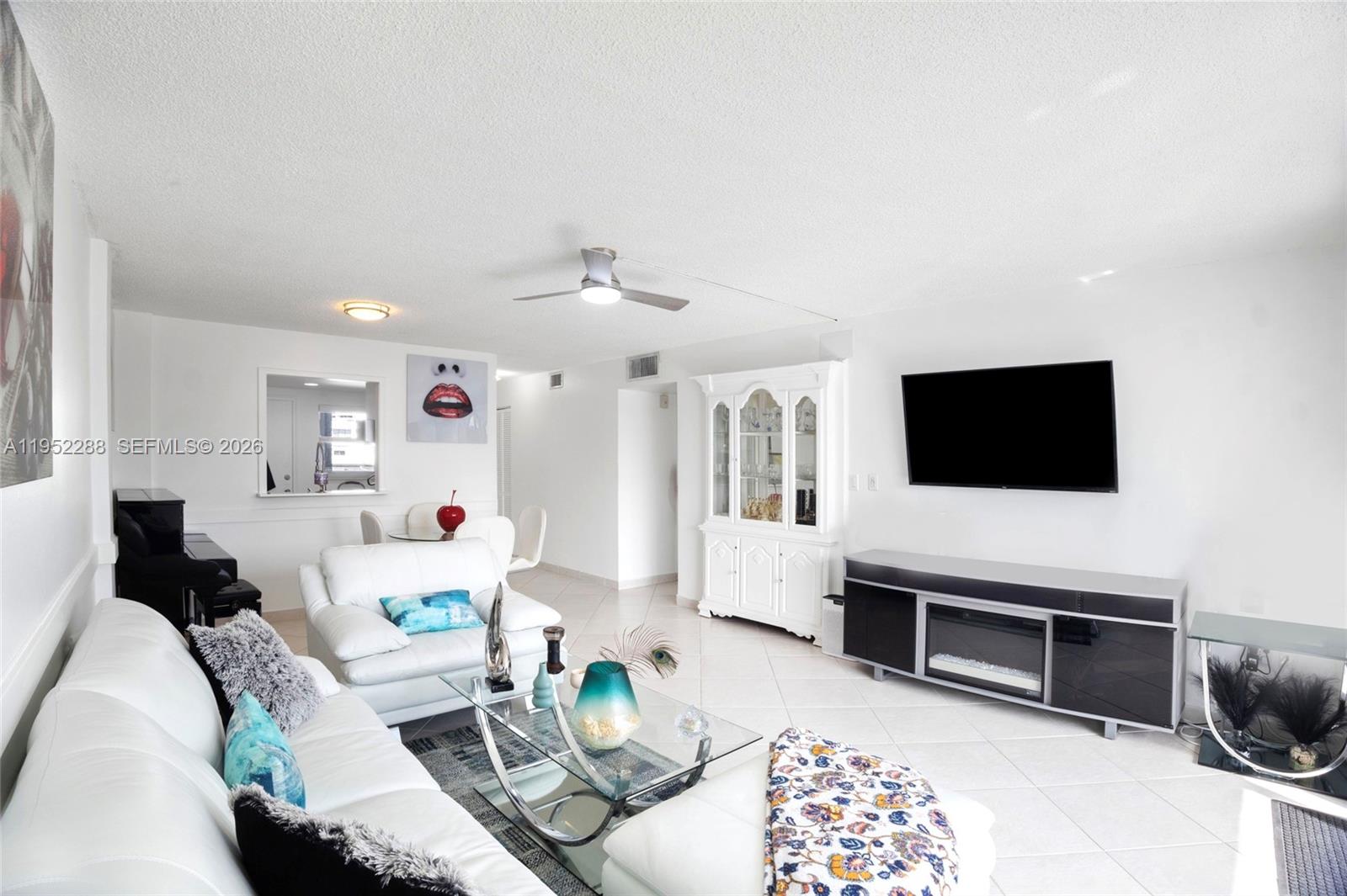 3600 NE 170th St #312 North Miami Beach, FL 33160