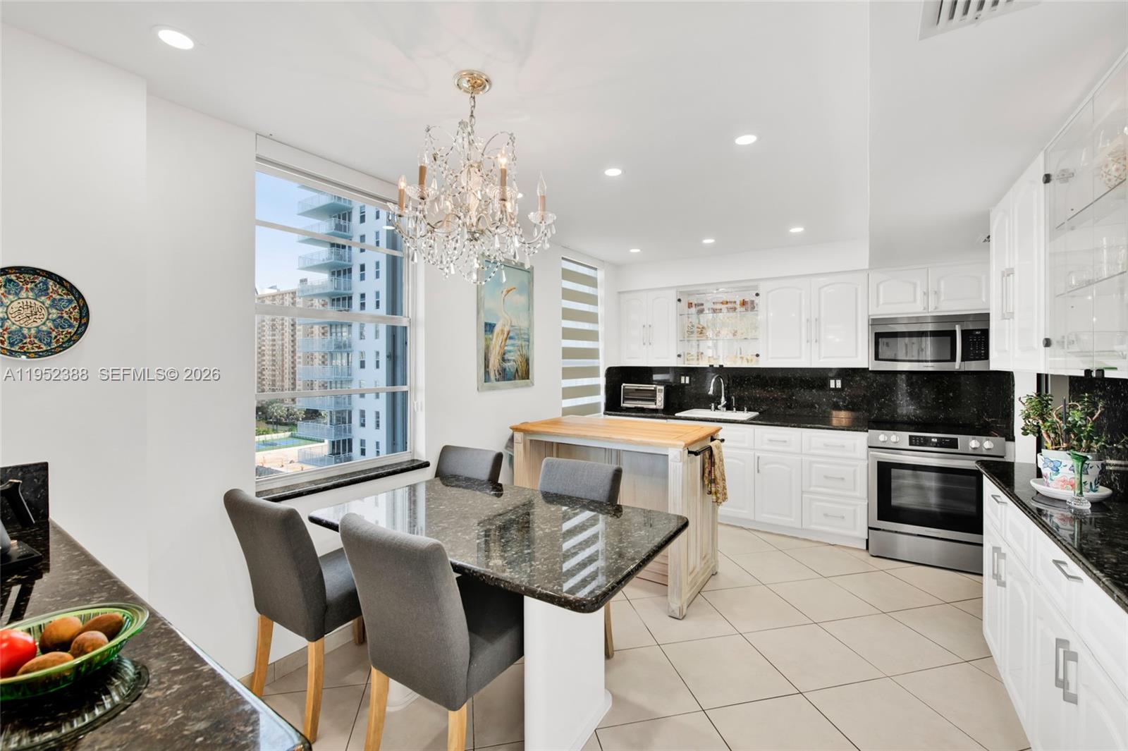 301 174th St #1018 Sunny Isles Beach, FL 33160