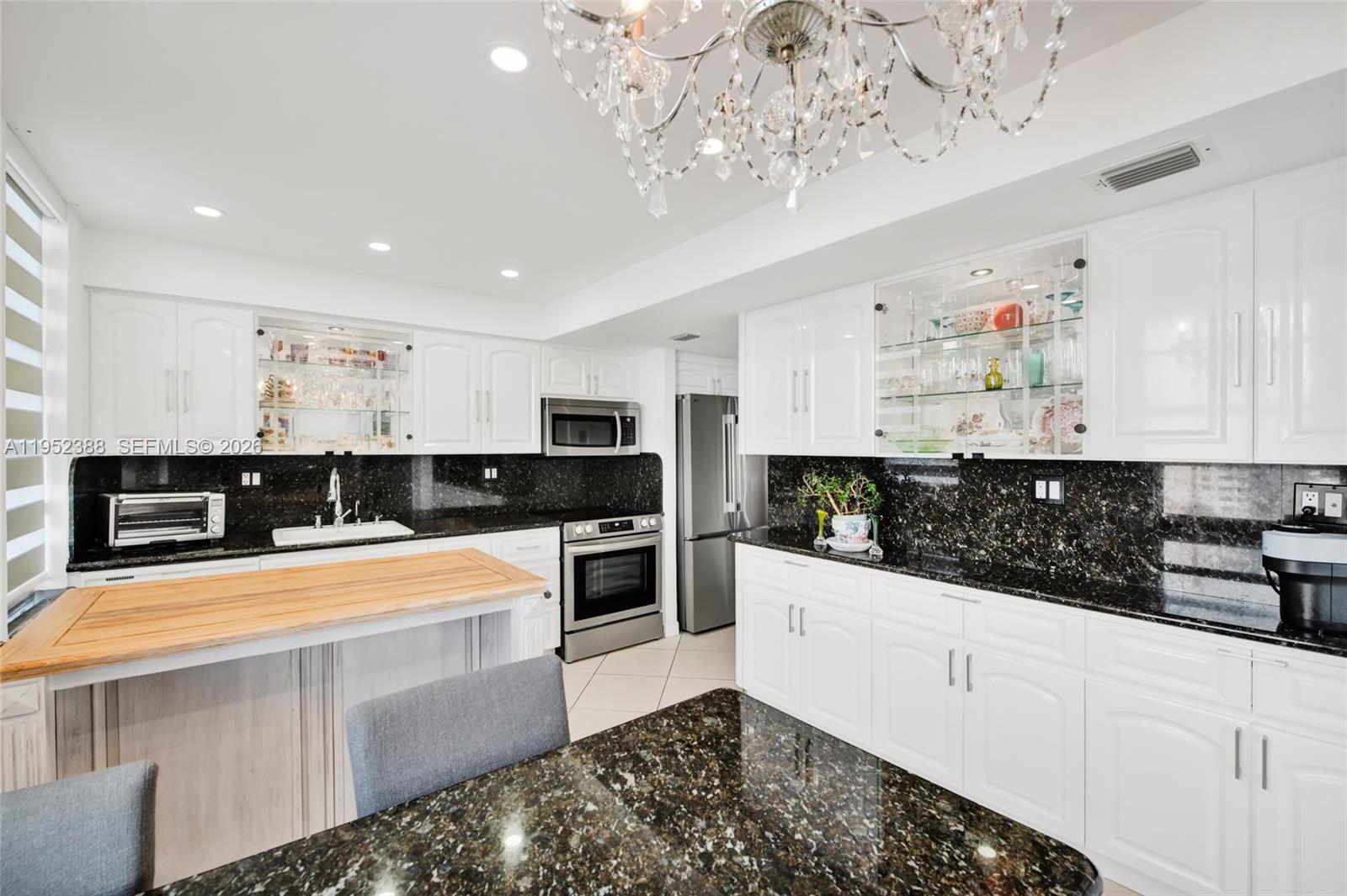 301 174th St #1018 Sunny Isles Beach, FL 33160