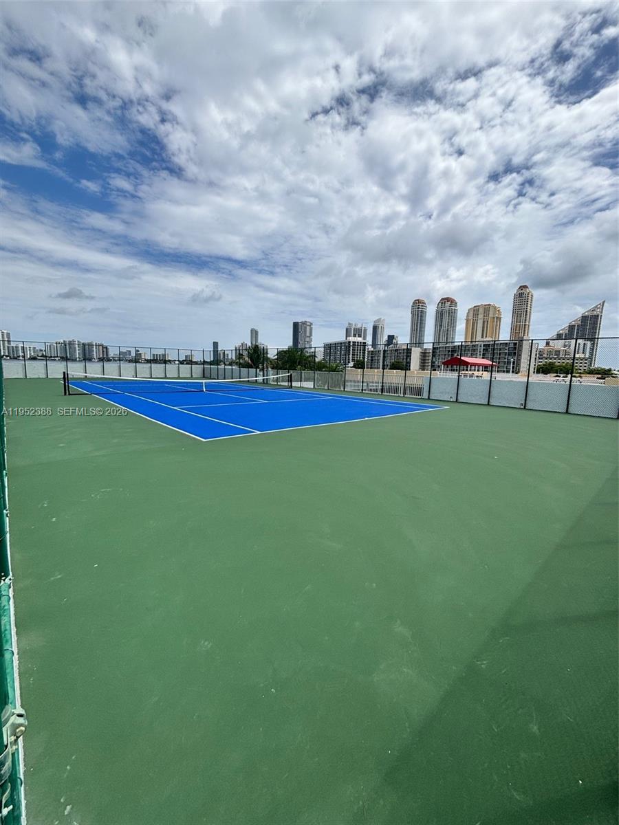 image Winston Towers 50056