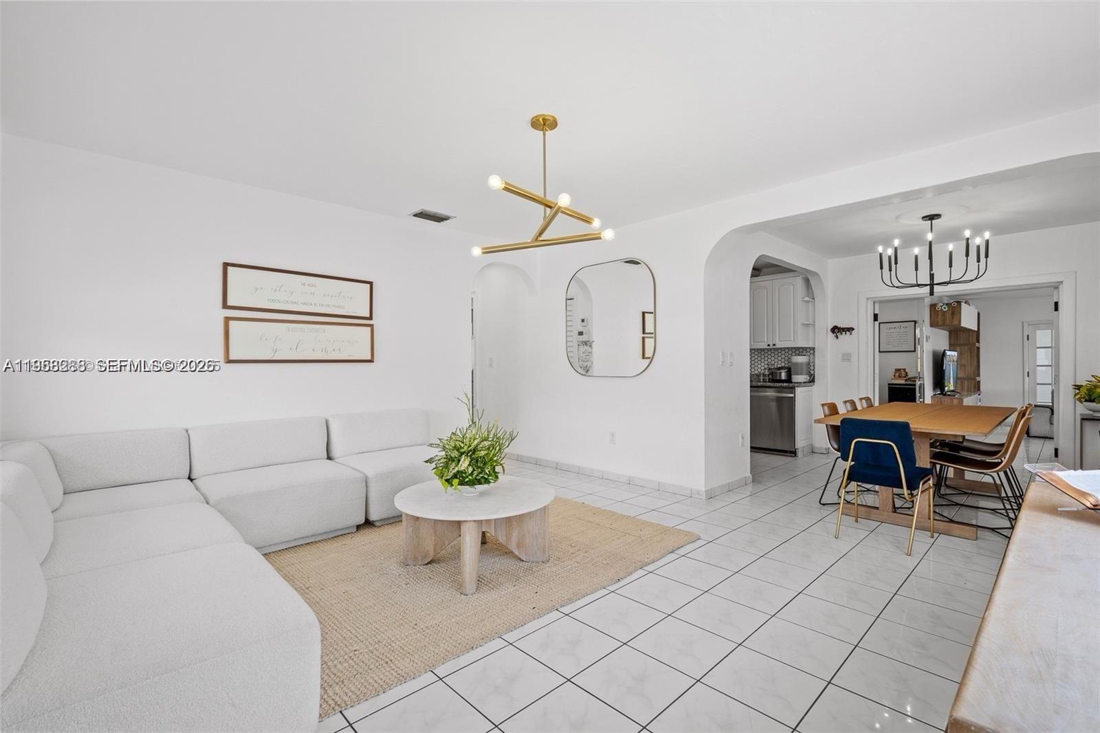 6418 SW 39th Ter Miami, FL 33155