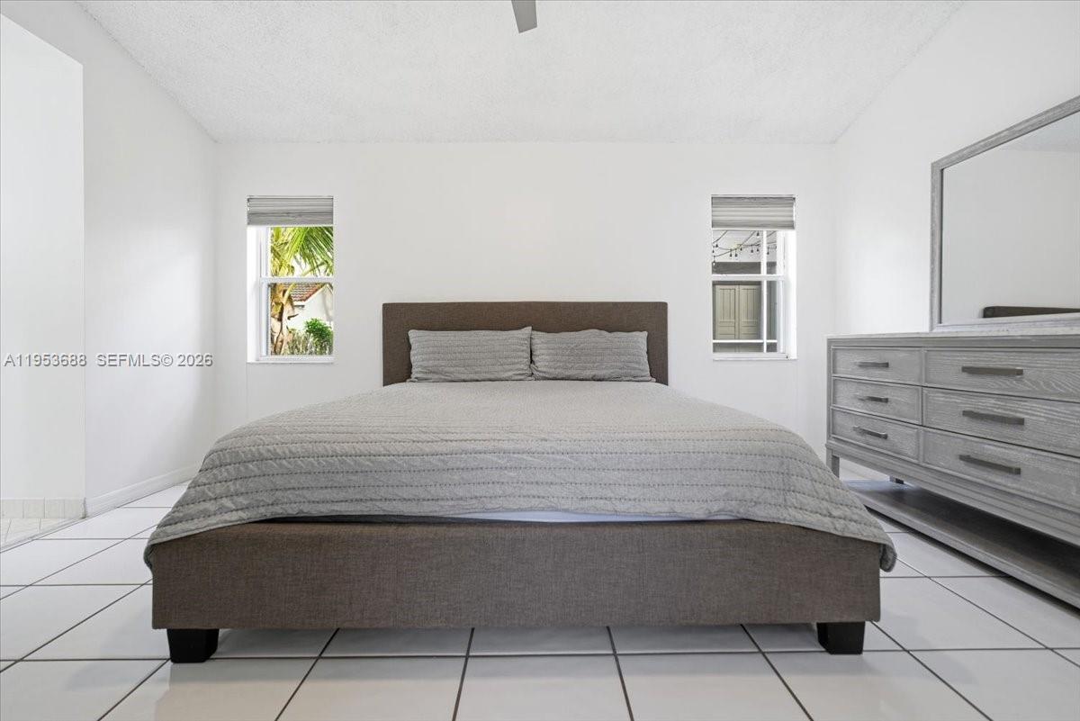 628 Stanton Dr Weston, FL 33326