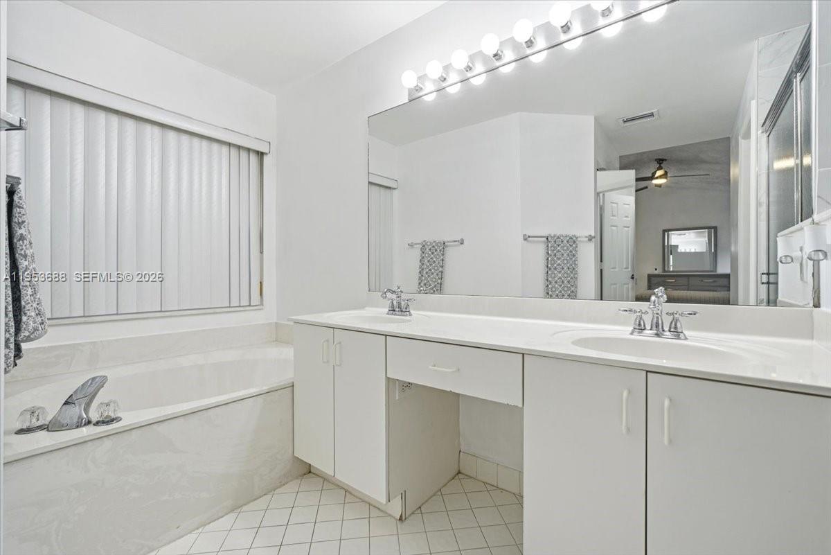 628 Stanton Dr Weston, FL 33326