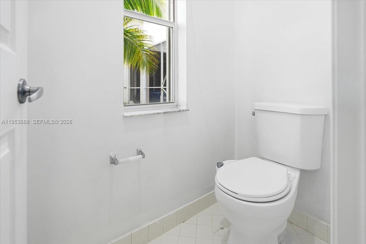 628 Stanton Dr Weston, FL 33326